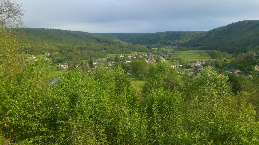 Le Point De Chute Hotel Tournavaux Esterno foto